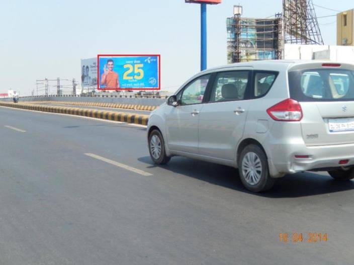 Billboard - Airport Circle to Amitnagar, Vadodara, Gujarat