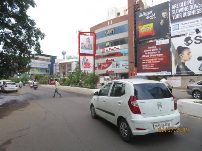 Billboard - Ellorapark To Natubhai Circle, Vadodara, Gujarat