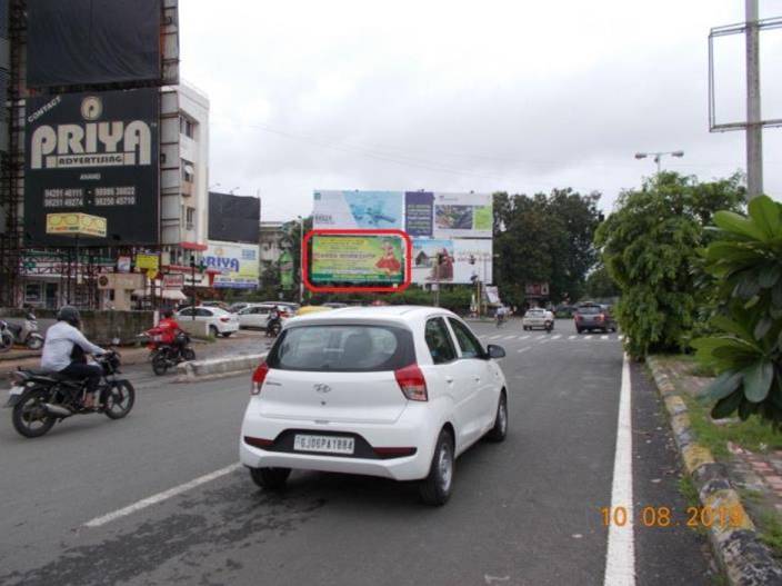 Billboard - Havmor circle to Bird Circle, Vadodara, Gujarat