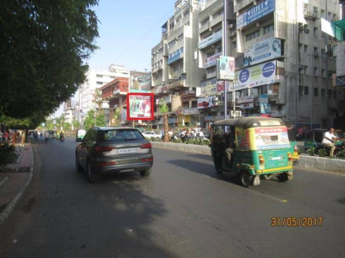 Billboard - Alkapuri to Sayajigunj, Vadodara, Gujarat