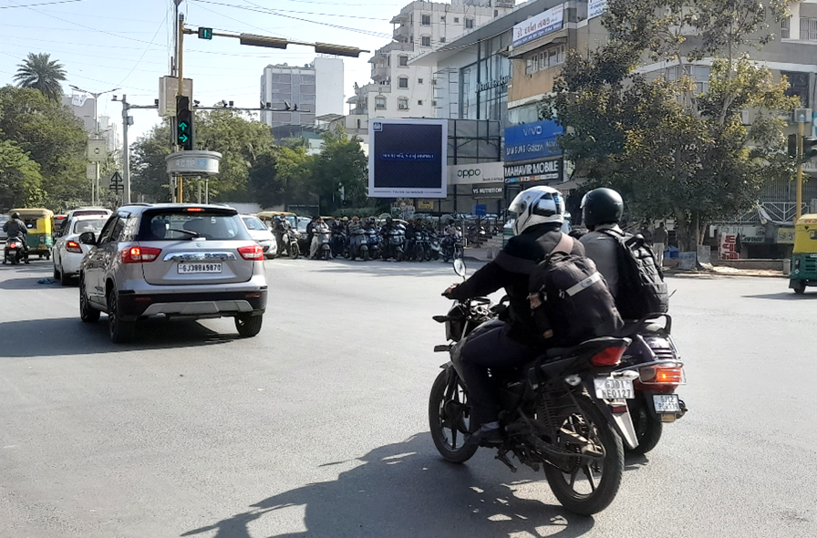 Unipole - Parimal Cross Road, Ahmedabad, Gujarat