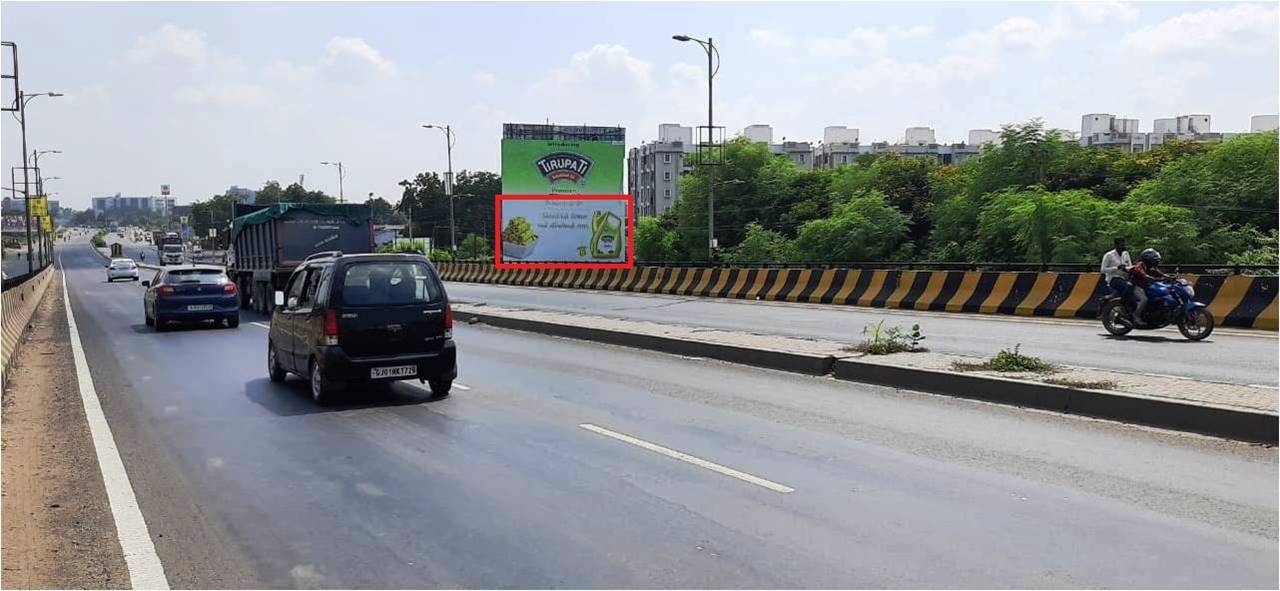 Billboard - Kalol - Highway Bridge, Kalol (NG), Gujarat