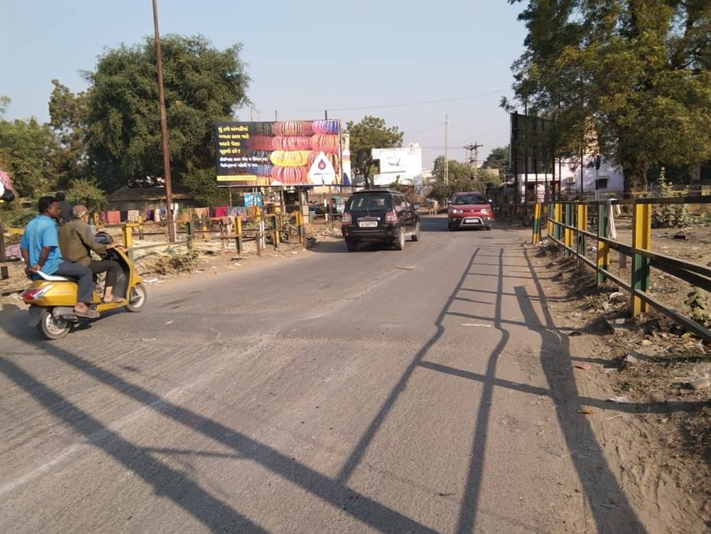 Billboard - Railway Crossing, Kadi (NG), Gujarat