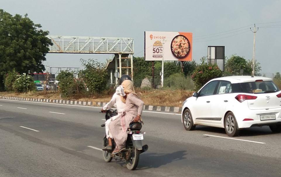 Unipole -Madhuban Chowk,  Karnal, Haryana