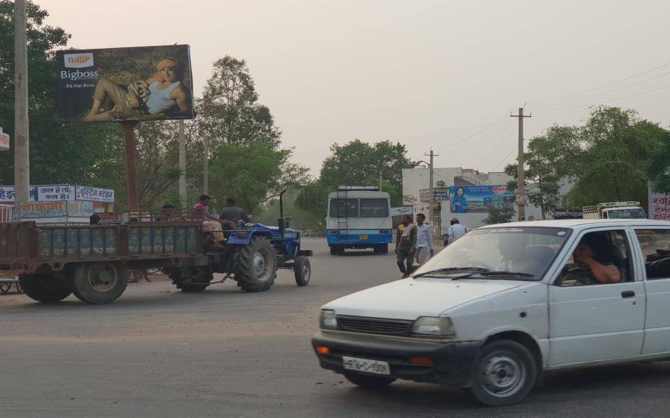 Unipole -Delhi Chowk,  Charkhi Dadri, Haryana