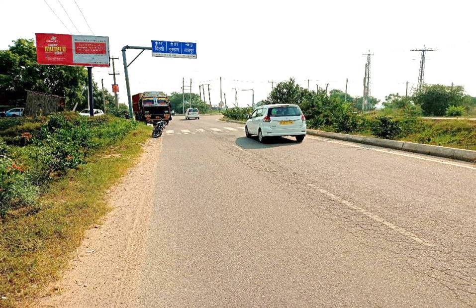 Unipole -Gurgaon Road, Jhajjar, Haryana