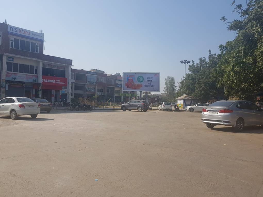 Unipole -Main Market, Kurukshetra, Haryana