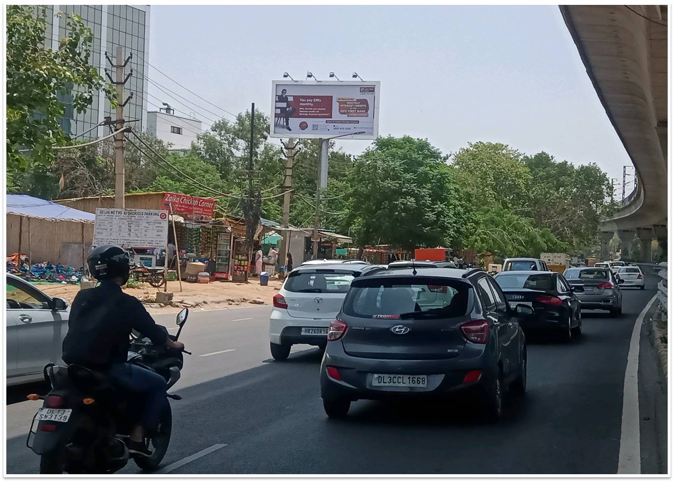 Unipole -Guru Dronacharya metro station, Gurgaon, Haryana