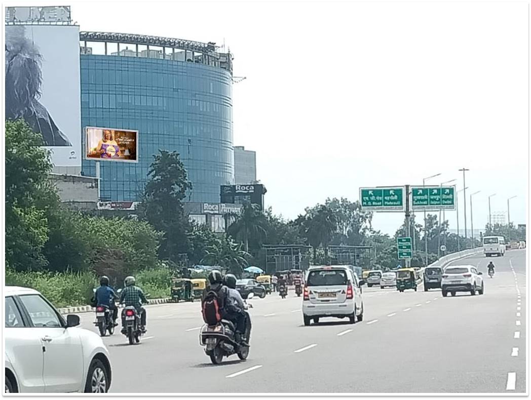 Unipole -NH8 Outside ABW tower, Gurgaon, Haryana