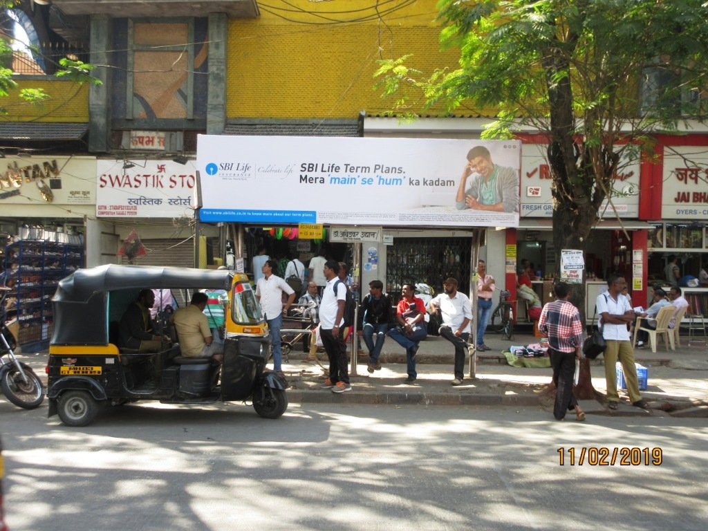 Bus Queue Shelter - Chembur Station - Dr. Ambedekar Chowk,   Chembur,   Mumbai,   Maharashtra