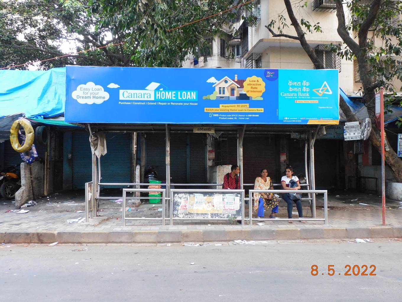 Bus Queue Shelter - L.B.S. Road - Santoshi Mata Mandir,   Mulund,   Mumbai,   Maharashtra