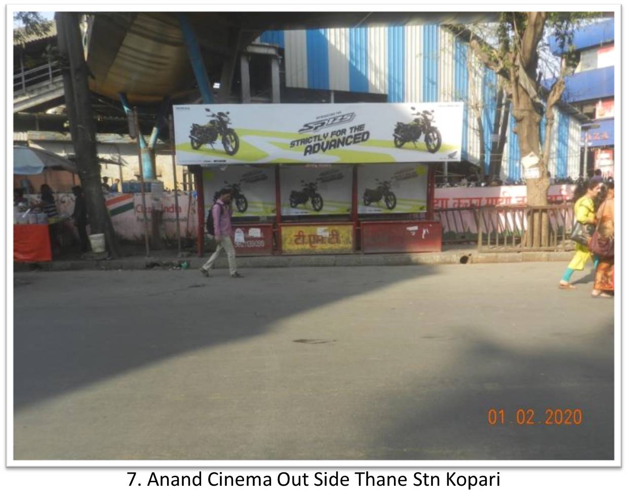 Bus Queue Shelter - - Anand Cinema Out Side Thane Stn Kopari,   Thane,   Mumbai,   Maharashtra