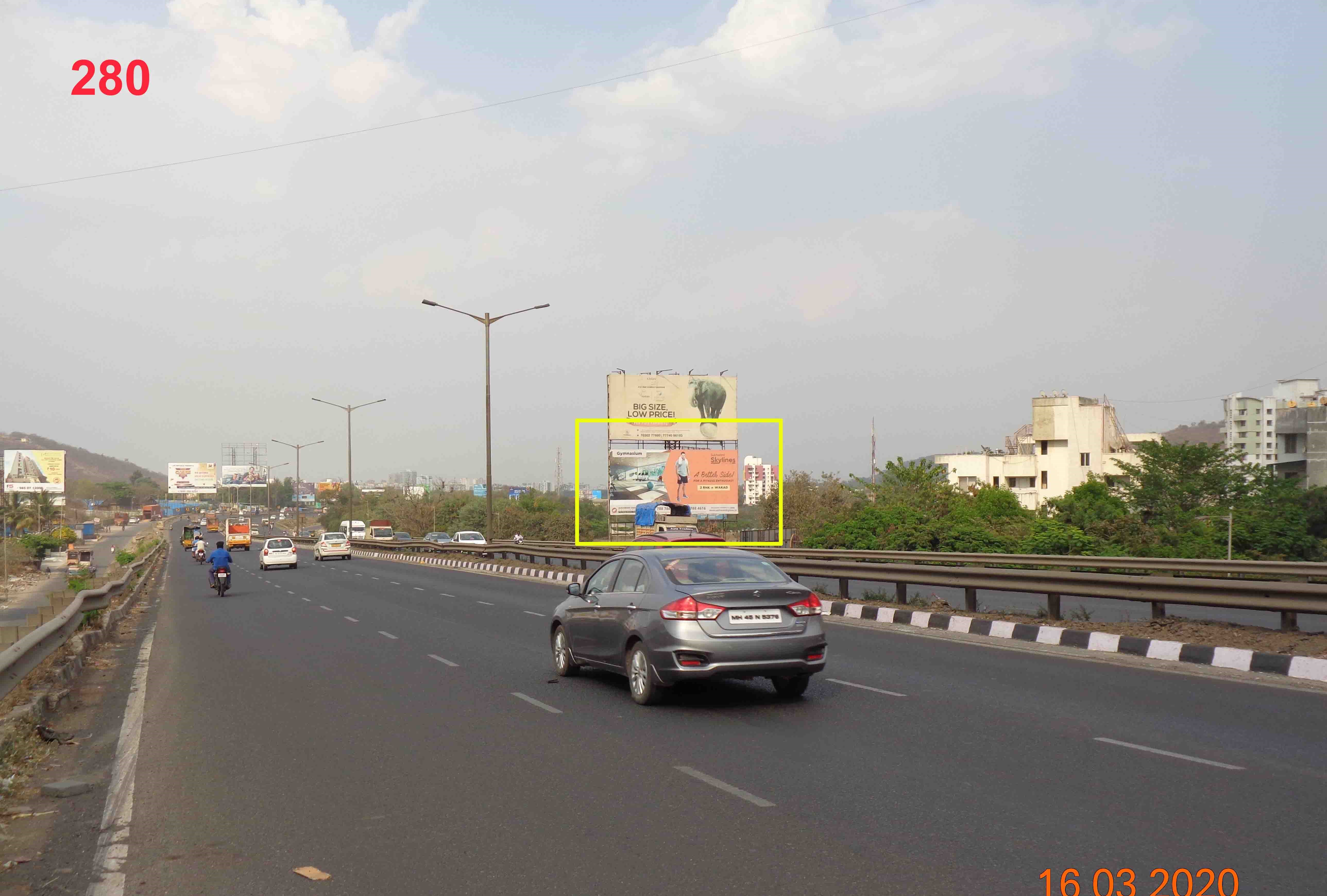 Hording - Pune BANGLORE HIGHWAY, Pune, Maharashtra