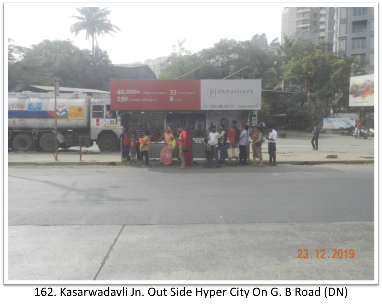 Bus Queue Shelter - - Kasarwadavli Jn. Out Side Hyper City On G. B Road (DN),   Thane,   Mumbai,   Maharashtra