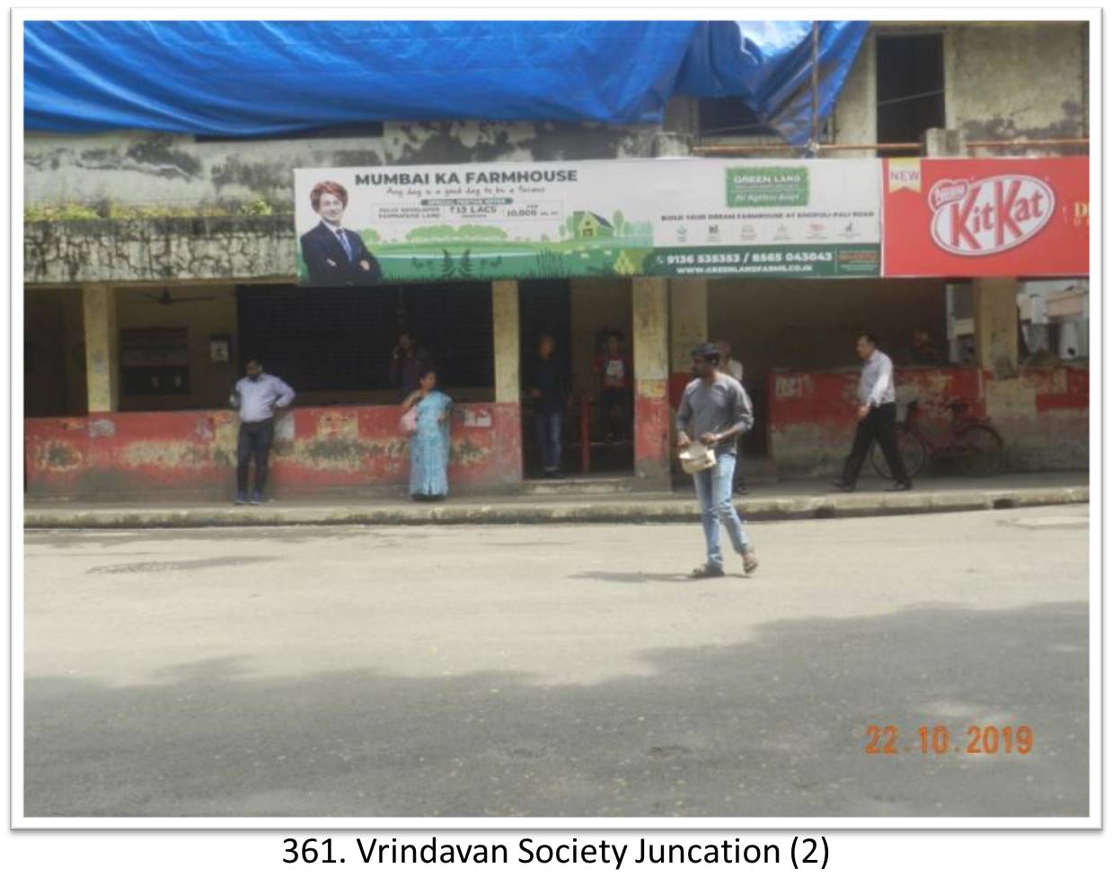 Bus Queue Shelter - - Vrindavan Society Juncation (2),   Thane,   Mumbai,   Maharashtra