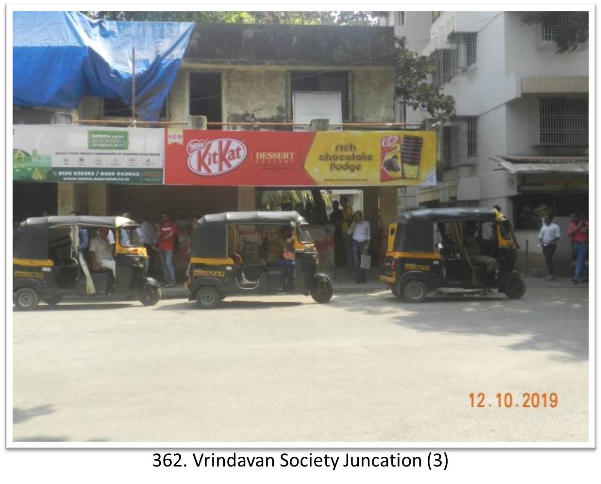 Bus Queue Shelter - - Vrindavan Society Juncation (3),   Thane,   Mumbai,   Maharashtra