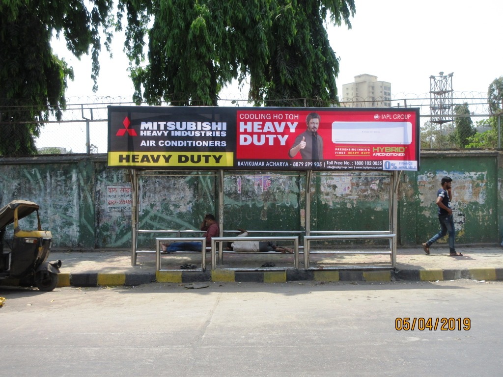 Bus Queue Shelter - - Dharavi Depot,   Sion,   Mumbai,   Maharashtra