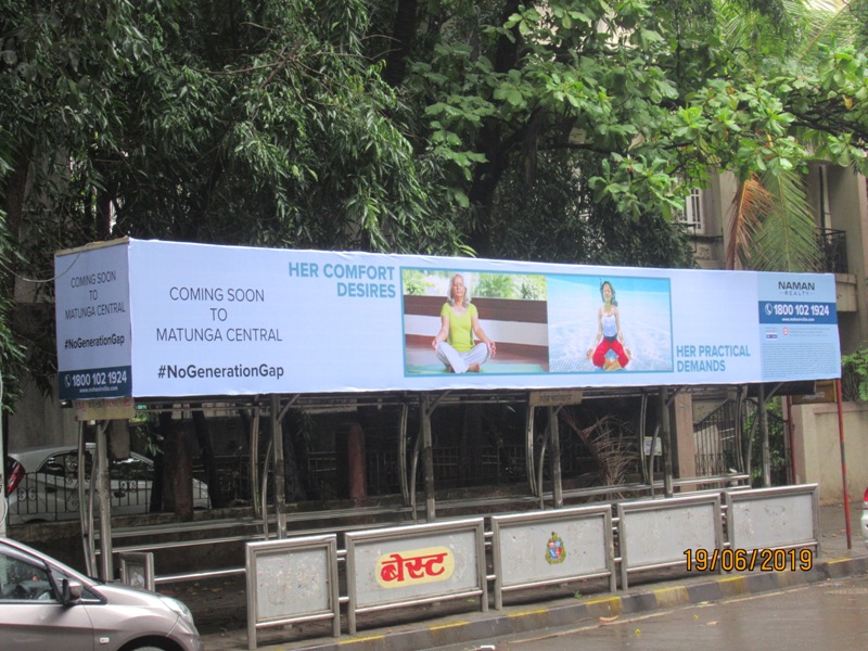 Bus Queue Shelter - B. A. Road - Ruia College,   Matunga (E),   Mumbai,   Maharashtra