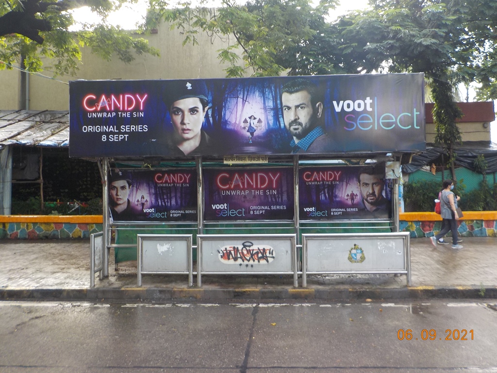 Bus Queue Shelter - Veer Savarkar Road - Mayor Bunglow,   Shivaji Park,   Mumbai,   Maharashtra