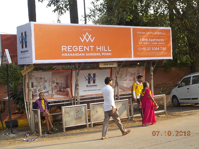 Bus Queue Shelter - Gidwani Marg - Golf Club,   Chembur,   Mumbai,   Maharashtra