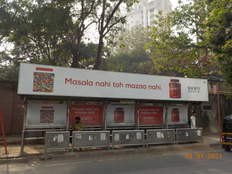 Bus Queue Shelter - V. N. Purav Road - R. K Studio,   Chembur,   Mumbai,   Maharashtra