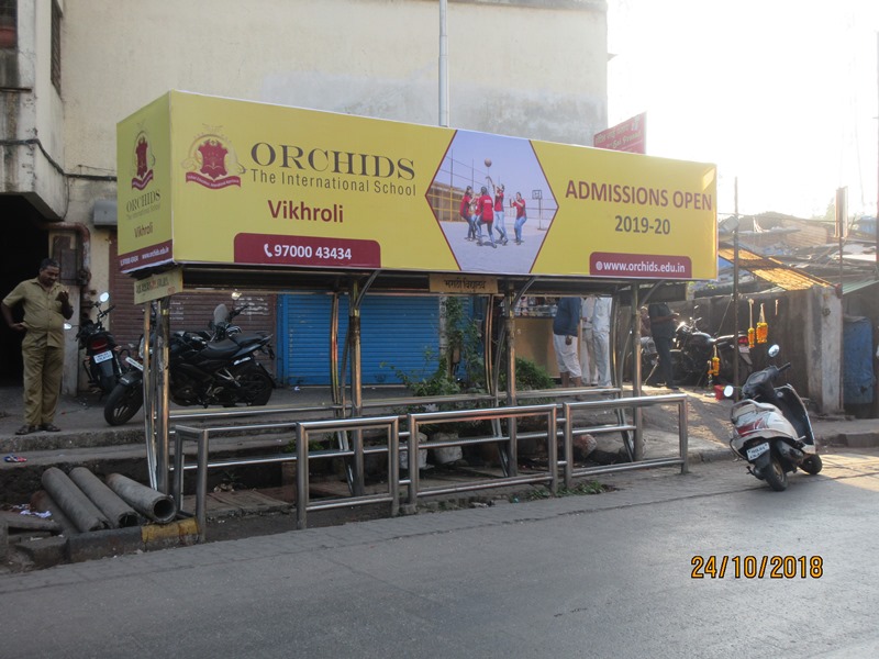 Bus Queue Shelter - Pant Nagar Police Stn. Road - Marathi Vidyalaya,   Ghatkopar (E),   Mumbai,   Maharashtra