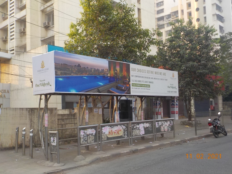 Bus Queue Shelter - L. B. S. Road - Birla Co.,   Kanjurmarg,   Mumbai,   Maharashtra