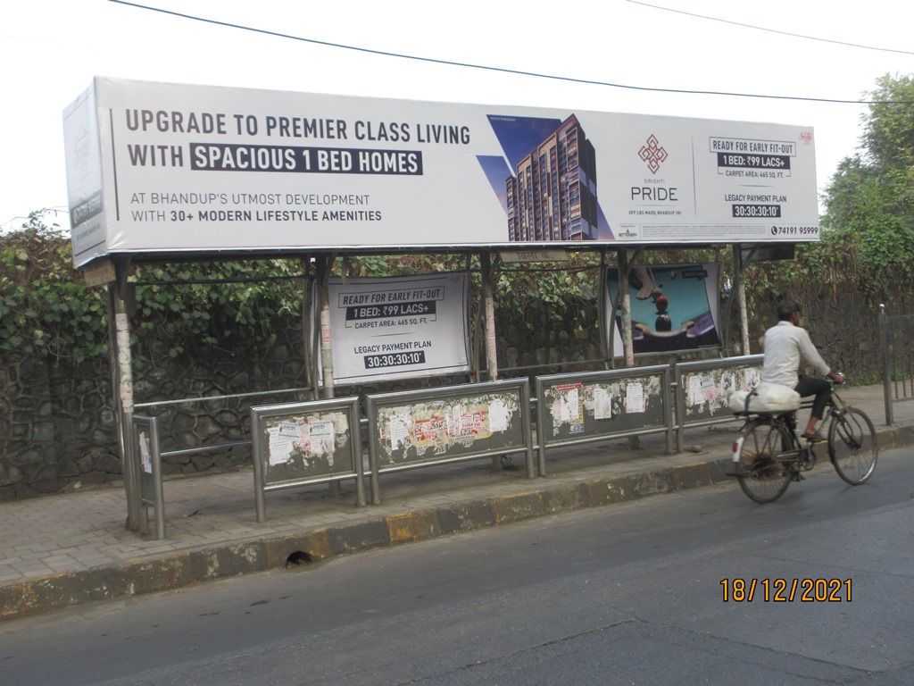 Bus Queue Shelter - L. B. S. Road - Birla Co.,   Kanjurmarg,   Mumbai,   Maharashtra