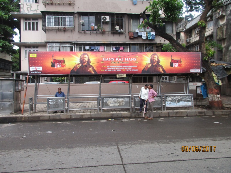 Bus Queue Shelter - B. A. Road - Gandhi Market,   Sion,   Mumbai,   Maharashtra