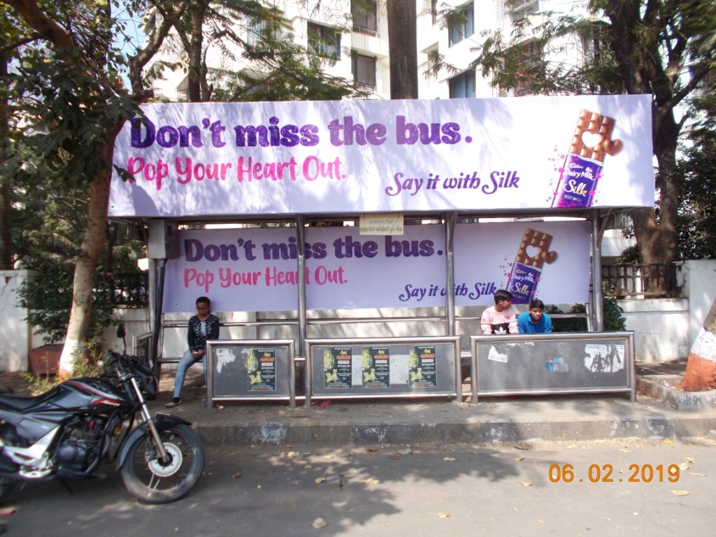 Bus Queue Shelter - - Natasha Tower,   Andheri West,   Mumbai,   Maharashtra