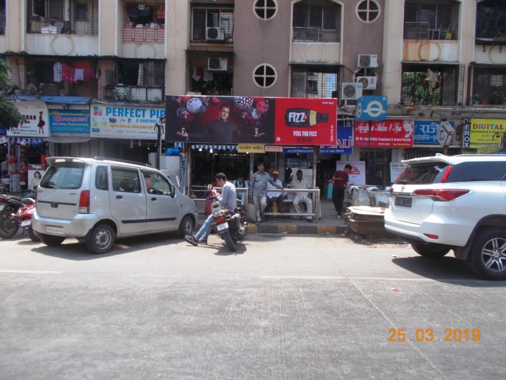 Bus Queue Shelter - - Charkop Market,   Kandivali West,   Mumbai,   Maharashtra