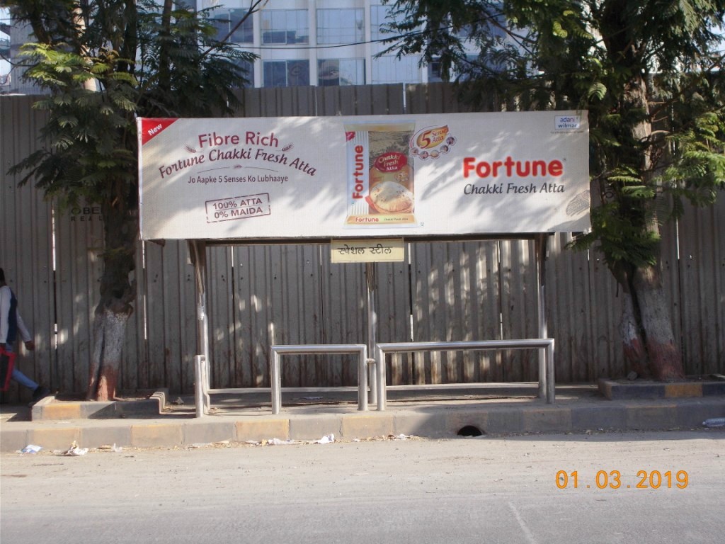 Bus Queue Shelter - - Special Steels Ltd,   Borivali East,   Mumbai,   Maharashtra