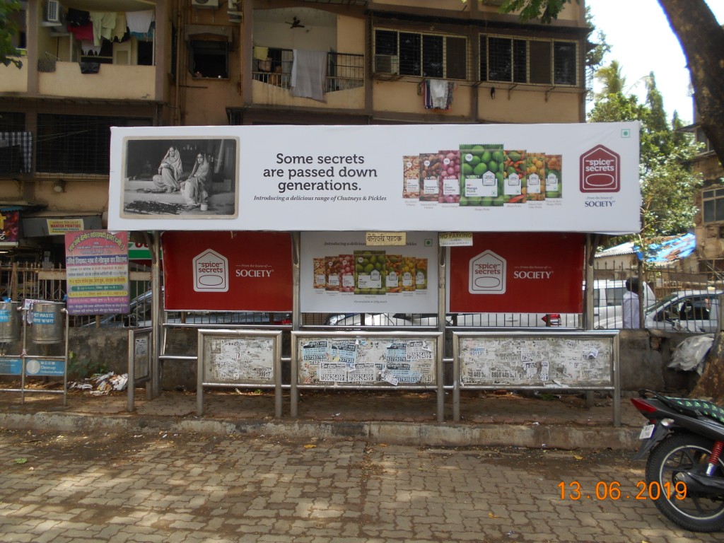 Bus Queue Shelter - - Borivali Phatak,   Borivali East,   Mumbai,   Maharashtra