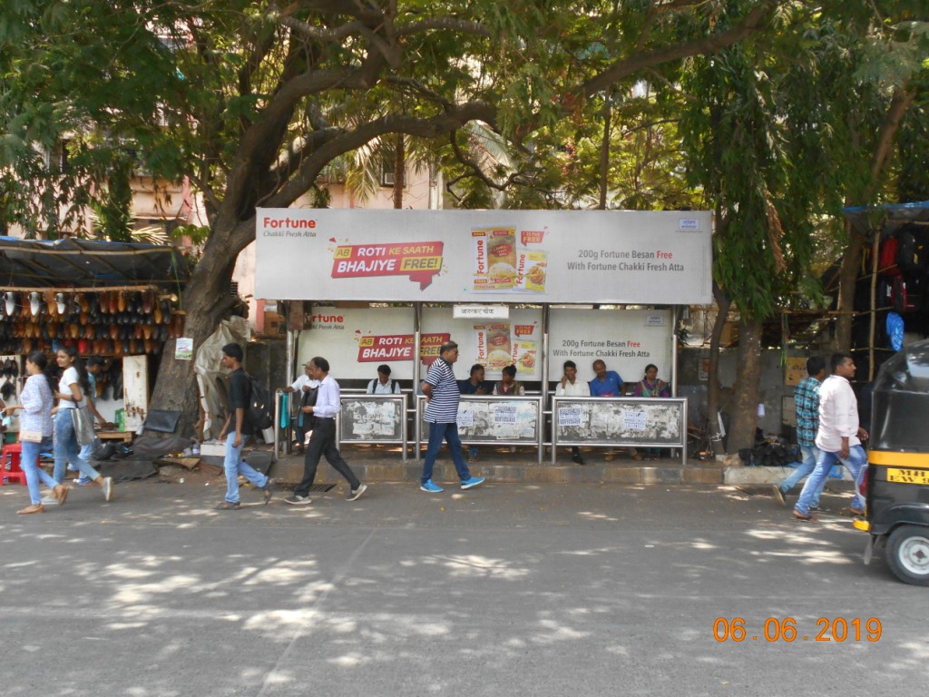 Bus Queue Shelter - - Agarkar Chowk,   Andheri East,   Mumbai,   Maharashtra