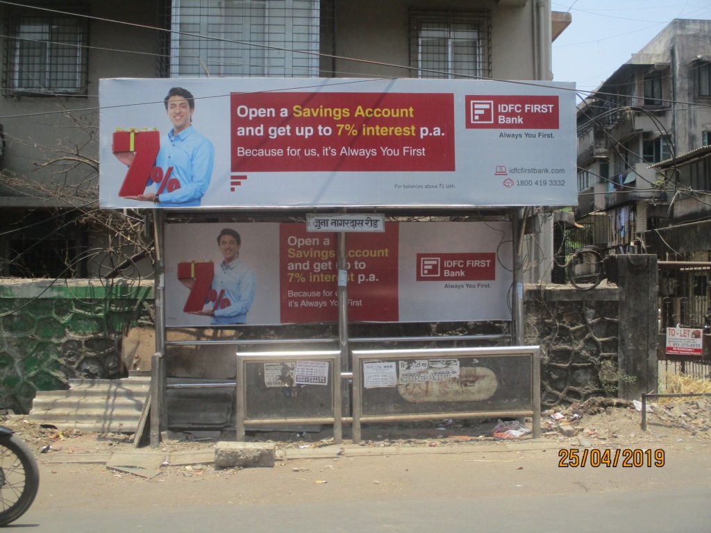 Bus Queue Shelter - Near Station - New Nagardas Road,   Andheri East,   Mumbai,   Maharashtra