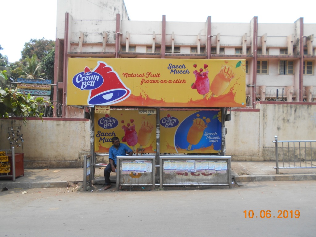 Bus Queue Shelter - Mahakali Caves - Canosa School,   Andheri East,   Mumbai,   Maharashtra