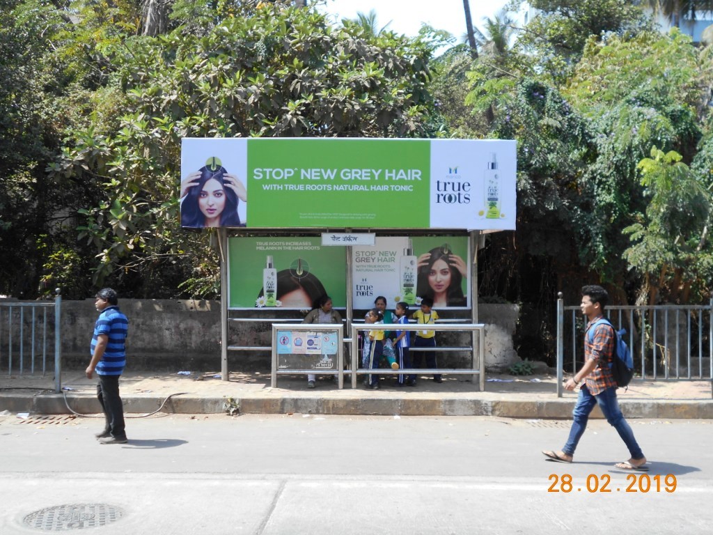 Bus Queue Shelter - Near Ismail Yusuf College - Post Office,   Jogeshwari East,   Mumbai,   Maharashtra