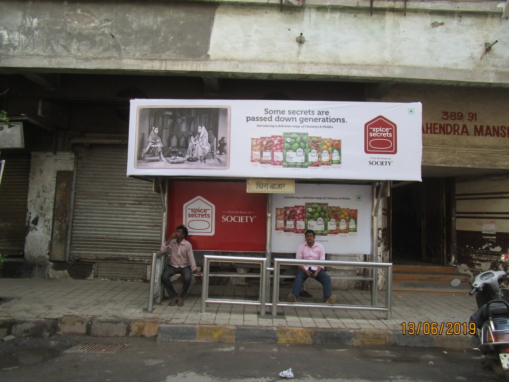 Bus Queue Shelter - - Chira Bazaar,   Marine Lines,   Mumbai,   Maharashtra