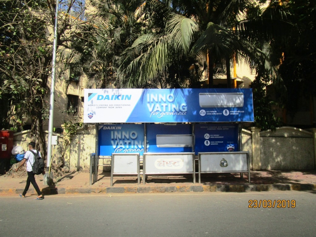 Bus Queue Shelter - Opp Flora Hotel - Flora Hotel,   Worli,   Mumbai,   Maharashtra