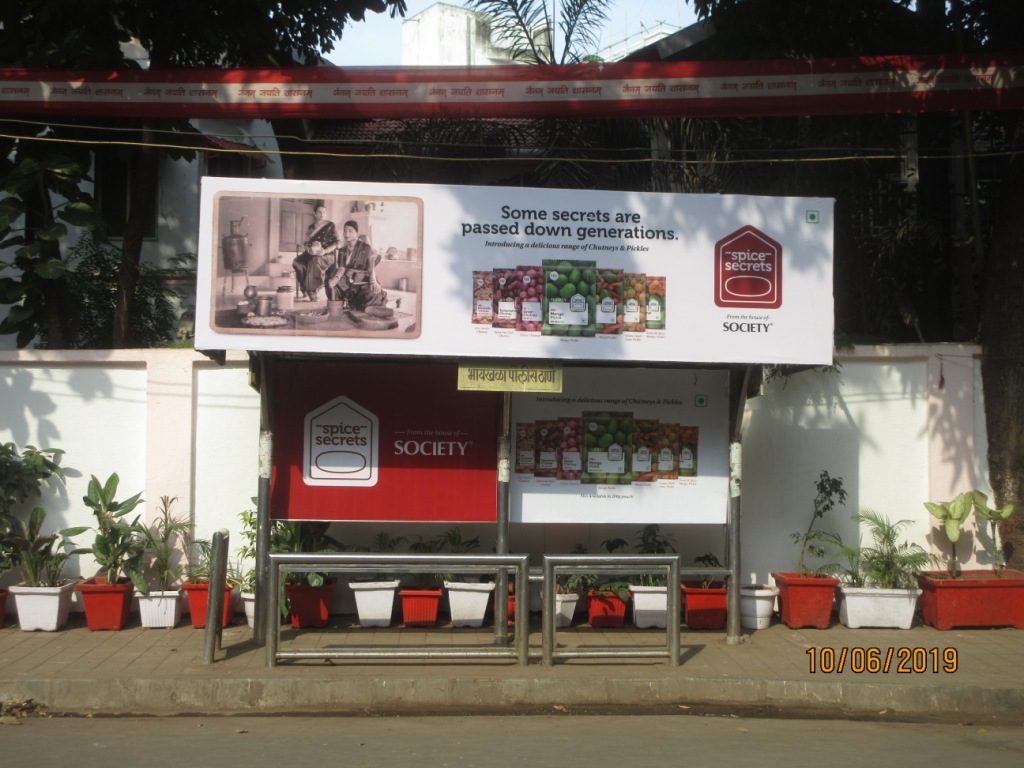 Bus Queue Shelter - - Byculla Railway Station,   Byculla,   Mumbai,   Maharashtra