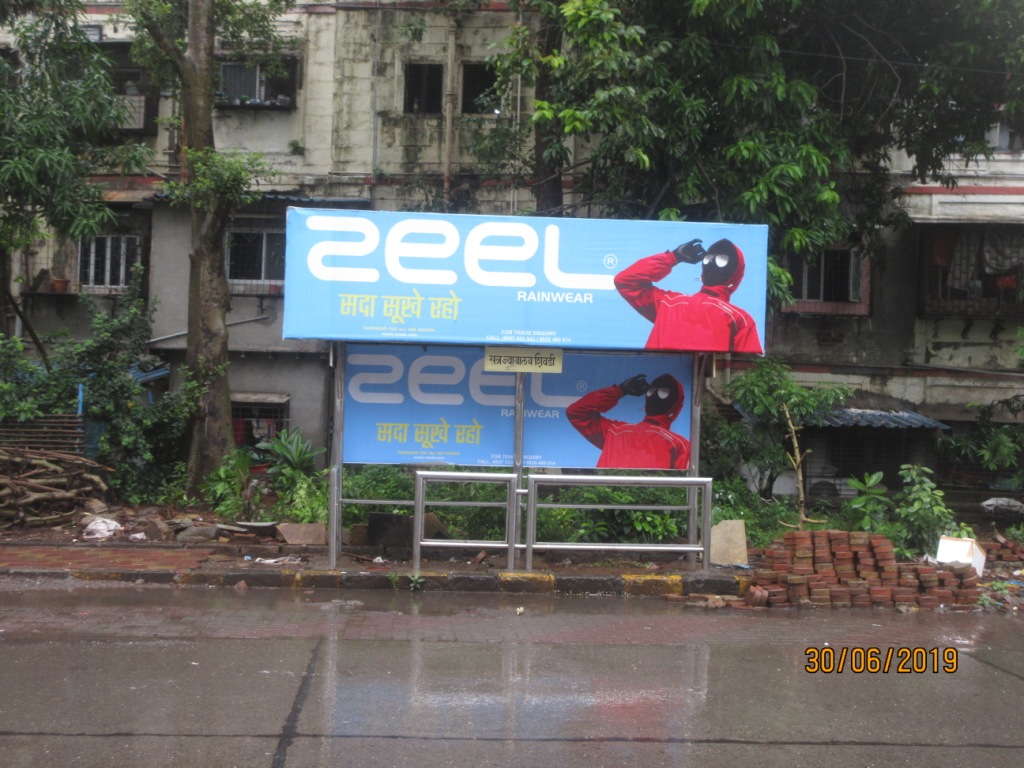 Bus Queue Shelter - Sewree Station - Sewree Court,   Sewree,   Mumbai,   Maharashtra