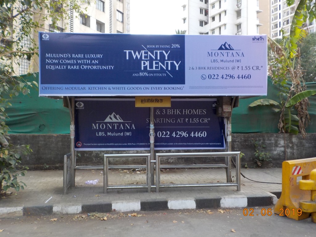 Bus Queue Shelter - Outside Wockardt Hospital - Goregaon Mulund Link Road,   Mulund West,   Mumbai,   Maharashtra