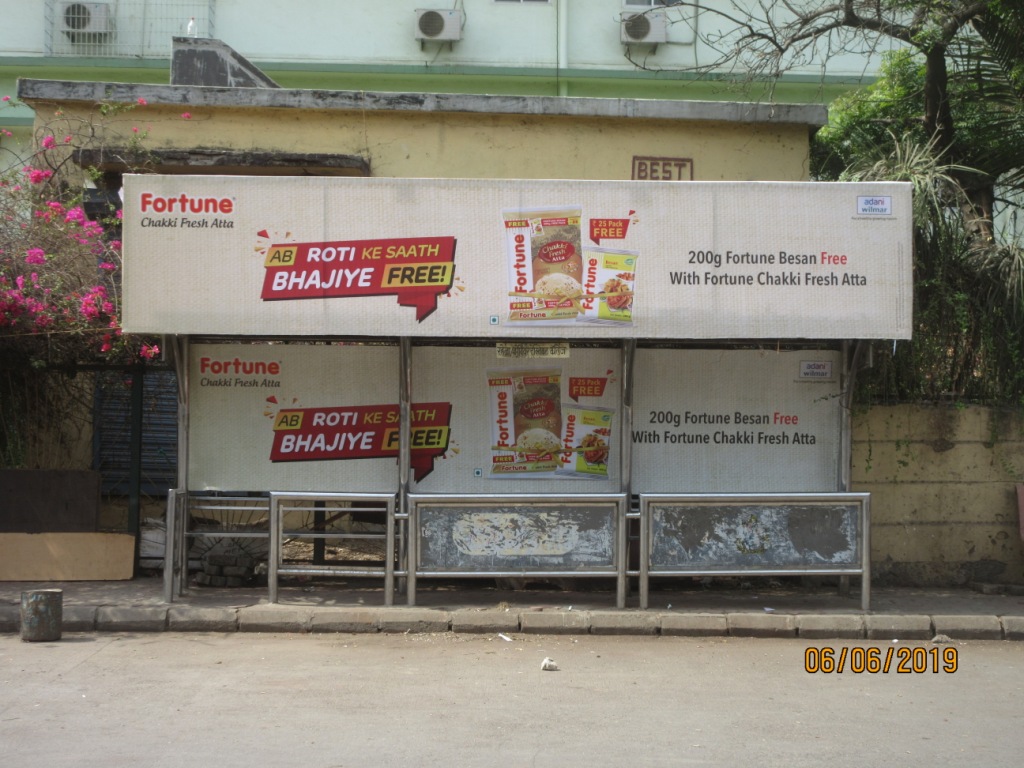 Bus Queue Shelter - - St.Xavier School,   Mahim,   Mumbai,   Maharashtra