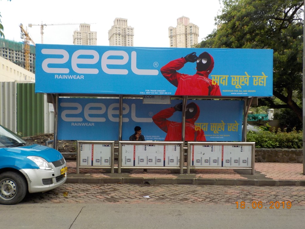 Bus Queue Shelter - Going Towards Mtnl Exchange - Bayer House,   Powai,   Mumbai,   Maharashtra