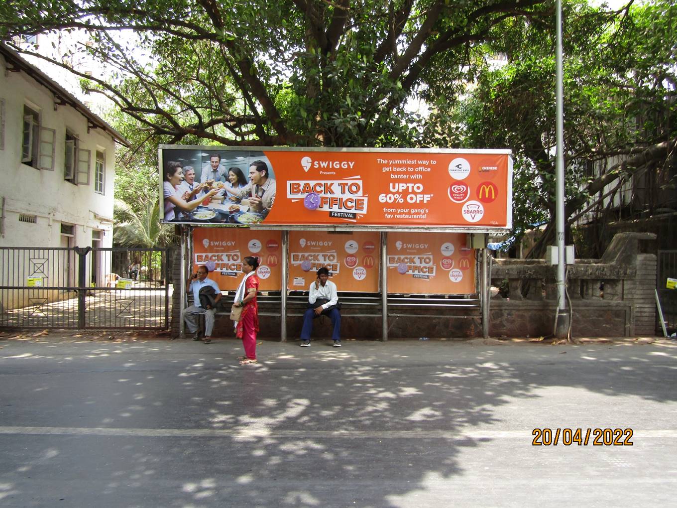 Bus Queue Shelter - Walkeshwar Marg - Teen Batti,   Walkeshwar,   Mumbai,   Maharashtra