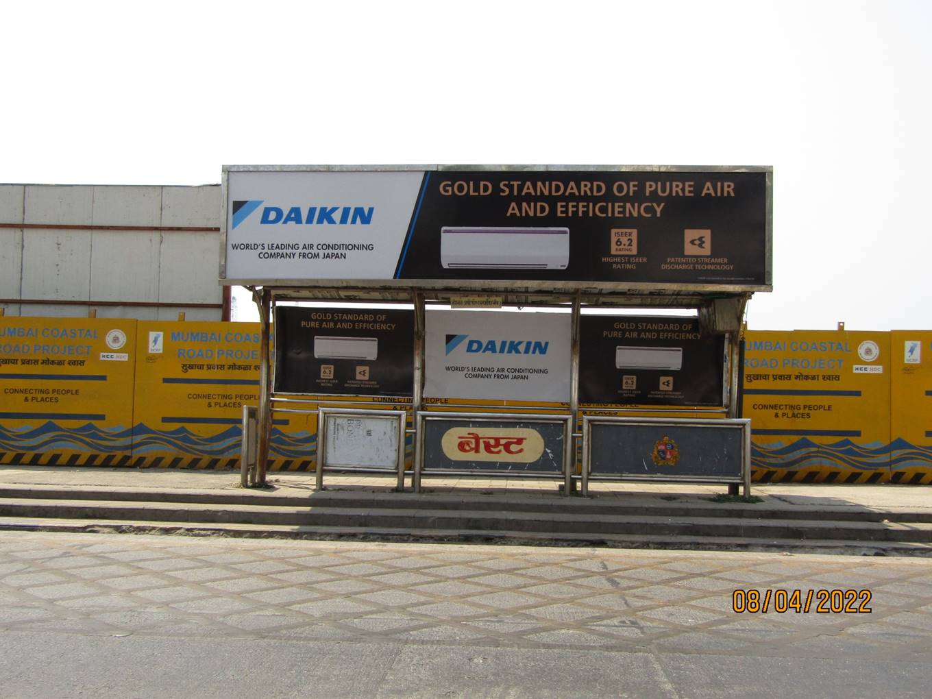 Bus Queue Shelter - Khan Abdul Gaffar Khan Rd. - Opp. NAB (Andhra Press),   Worli Seaface,   Mumbai,   Maharashtra