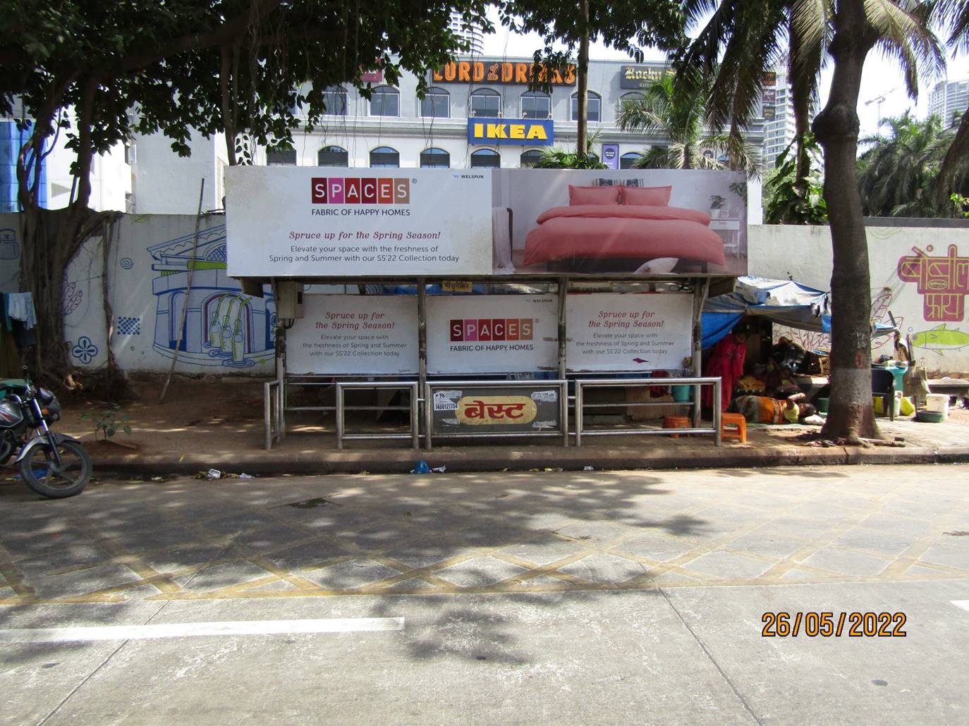 Bus Queue Shelter - Pandurang Budhkar Marg - Worli Century mill,  Nr Mahindra Tower,   Worli,   Mumbai,   Maharashtra