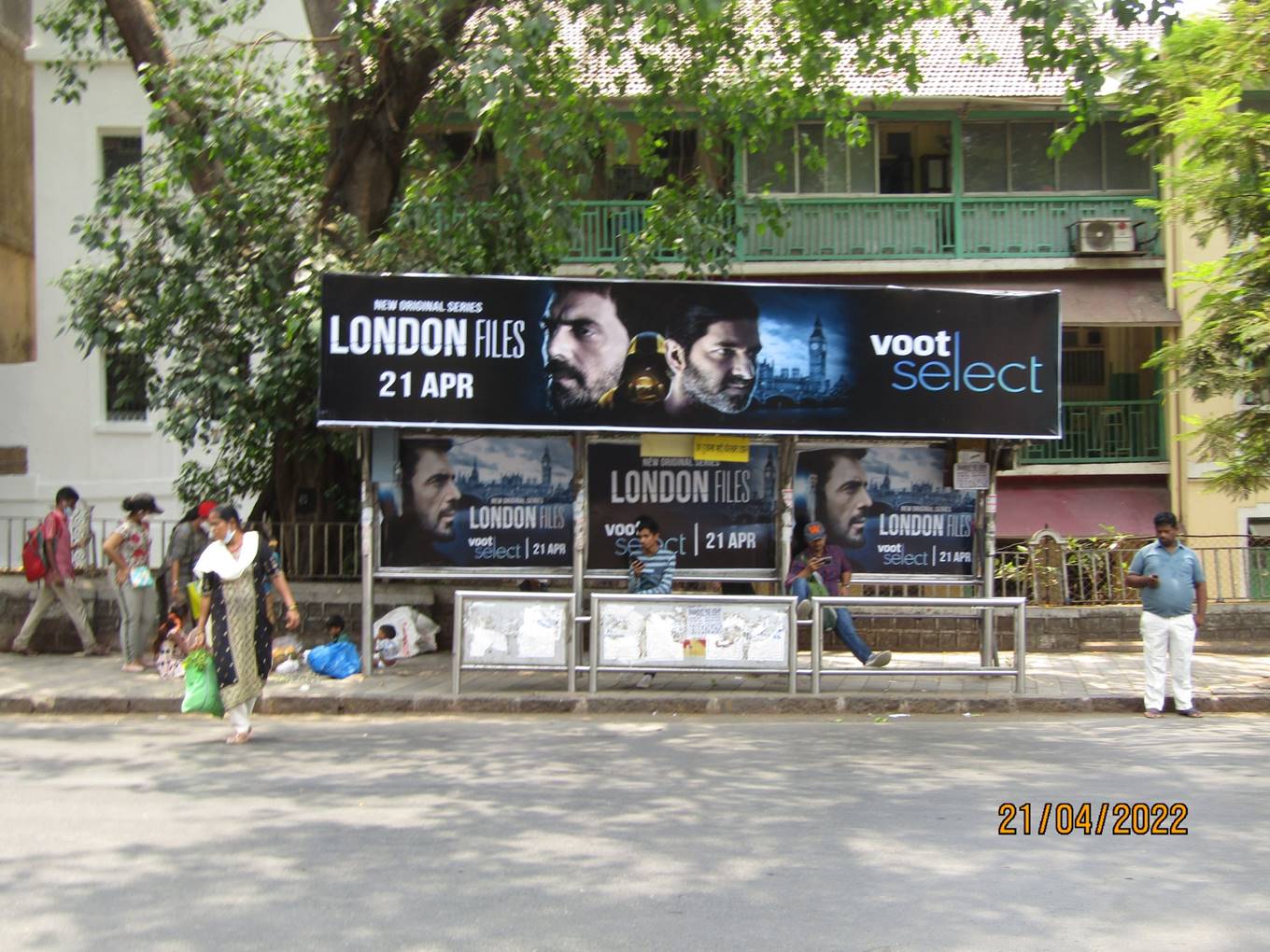 Bus Queue Shelter - Tilak Bridge - Veer Kotwal Udyan,   Dadar,   Mumbai,   Maharashtra