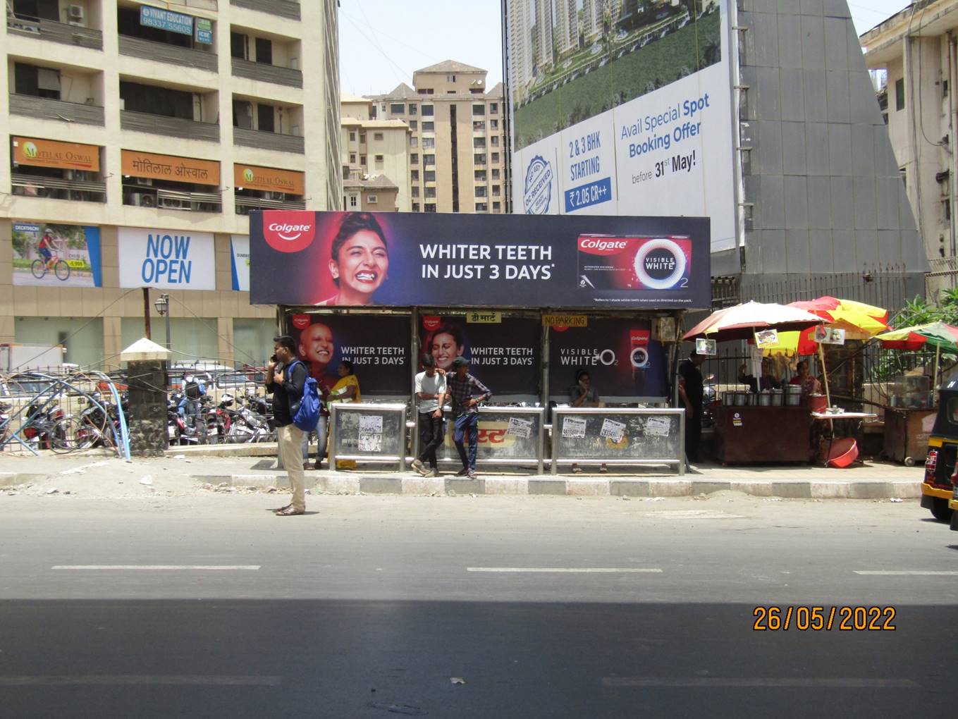 Bus Queue Shelter - Link Road - D'Mart Outside Palm Spring,   Malad W,   Mumbai,   Maharashtra