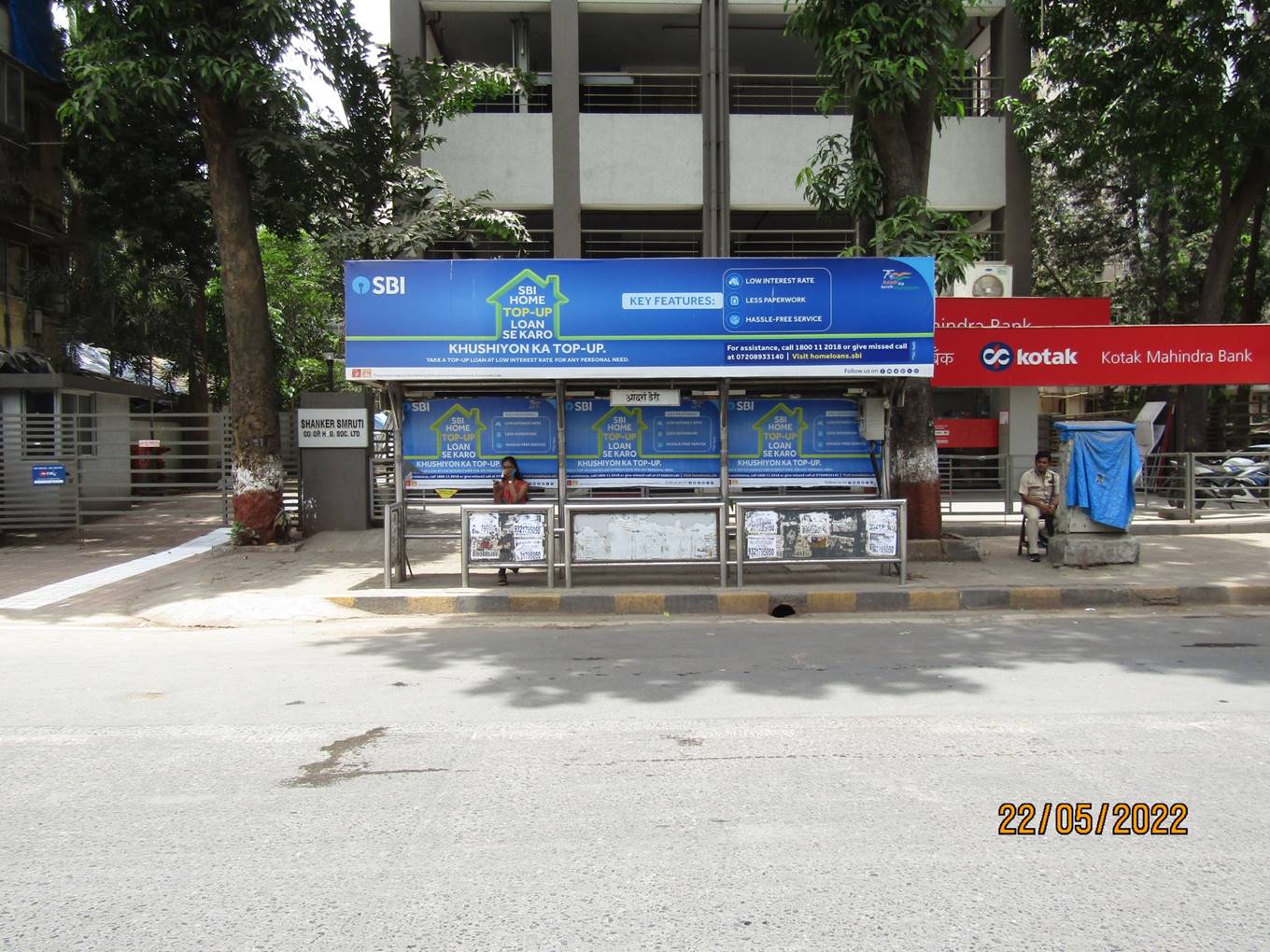 Bus Queue Shelter - C Giridharilal Marg - Adarash Dairy,   Malad W,   Mumbai,   Maharashtra